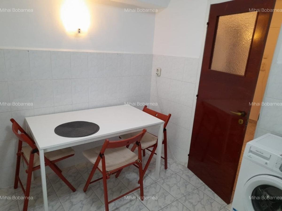 Garsonieră decomandată, mobilată în Panduri - 5
