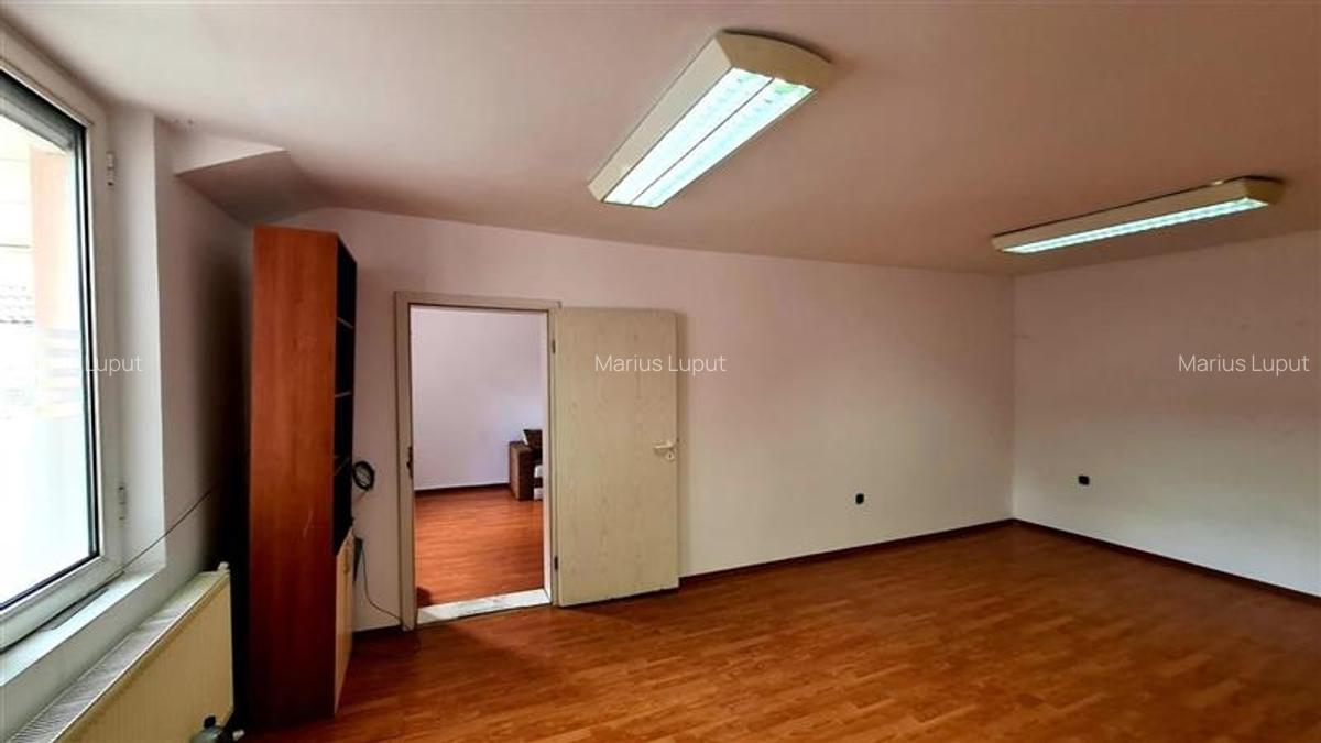 Casa P+E,  4 camere, 2 bai, Central  Maria - 12