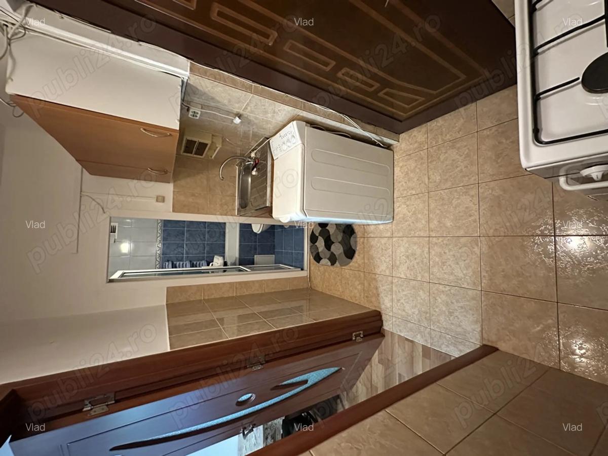 Inchiriez Garsoniera 24mp in zona Piata Tractorul , et.1 - 6