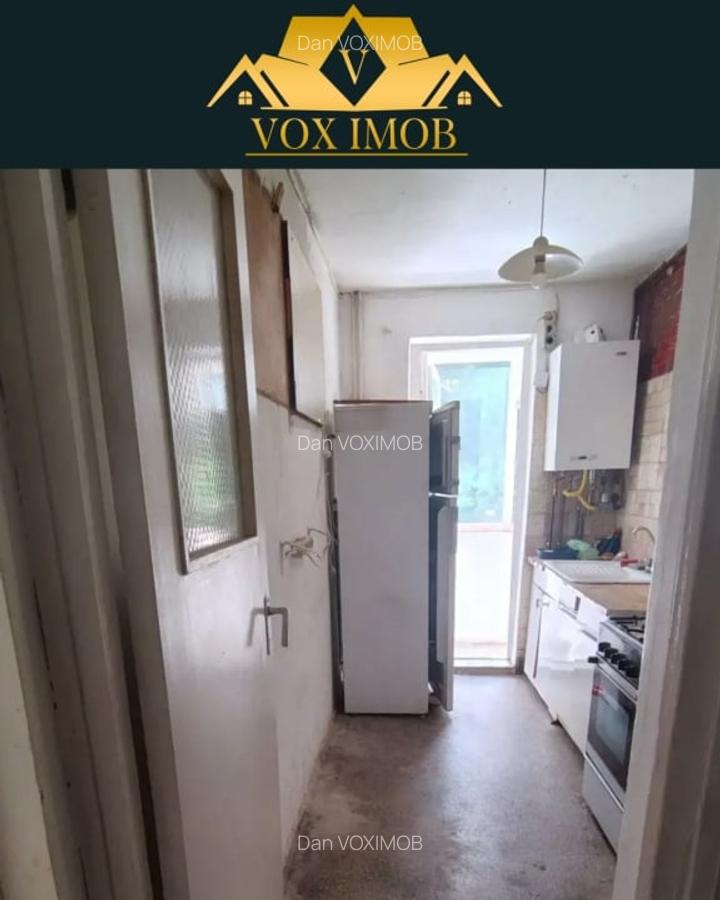 Apartament cu 3 camere decomandat în Astra - 3