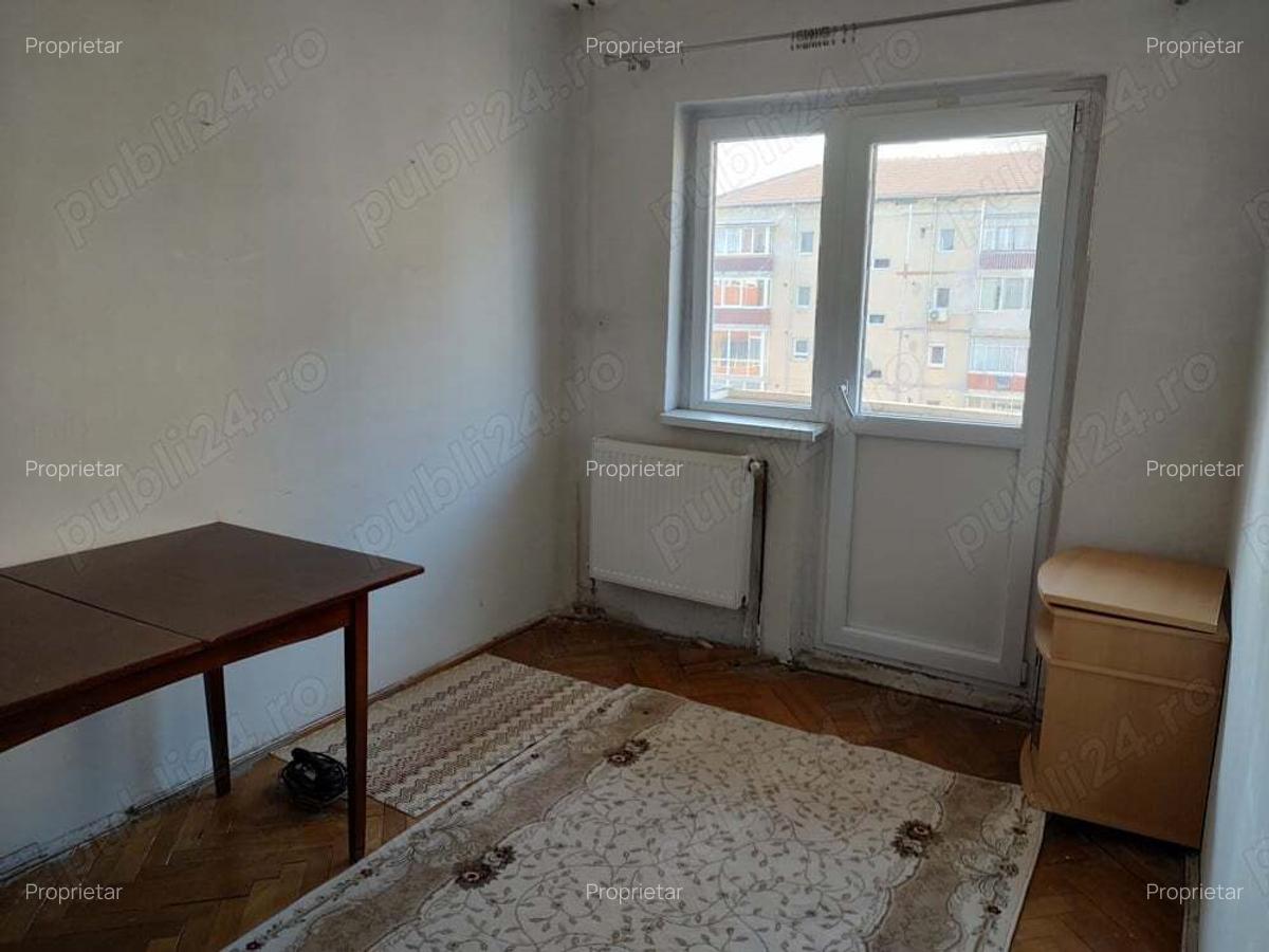 Proprietar - 4 camere Decomandate Girocului - 10 Proprietar - 4 camere Decomandate Girocului - 10