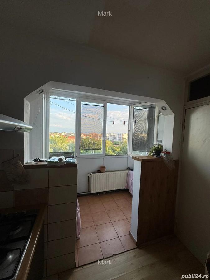 Ieftin, inchriez apartament decomandat 2 camere zona V.Arron - Shoping City Selimbar- 300 euro - 4