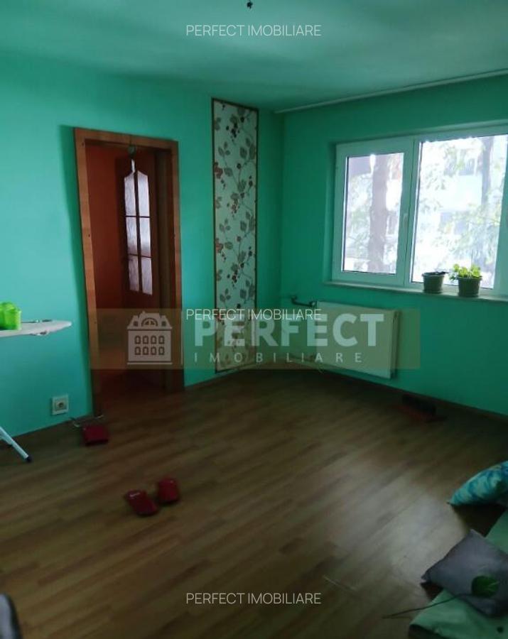 3 camere etaj 1, Malu Rosu la doar 63500 euro!! - 4 3 camere etaj 1, Malu Rosu la doar 63500 euro!! - 4