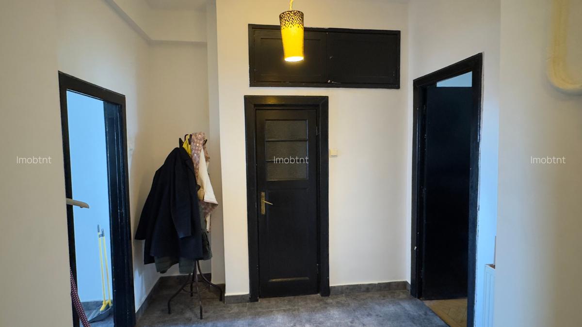 Apartament 4 camere Batistei, strada Vasile Lascar - 19