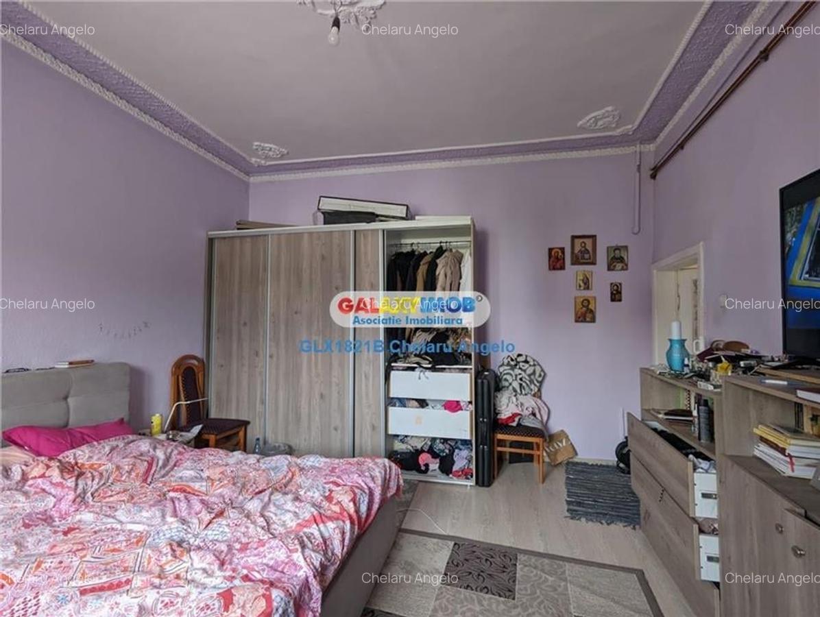 Unirii-Cantemir vila P+!+pod 8 camere 180 mp plus pod 80 m,teren 220mp - 5