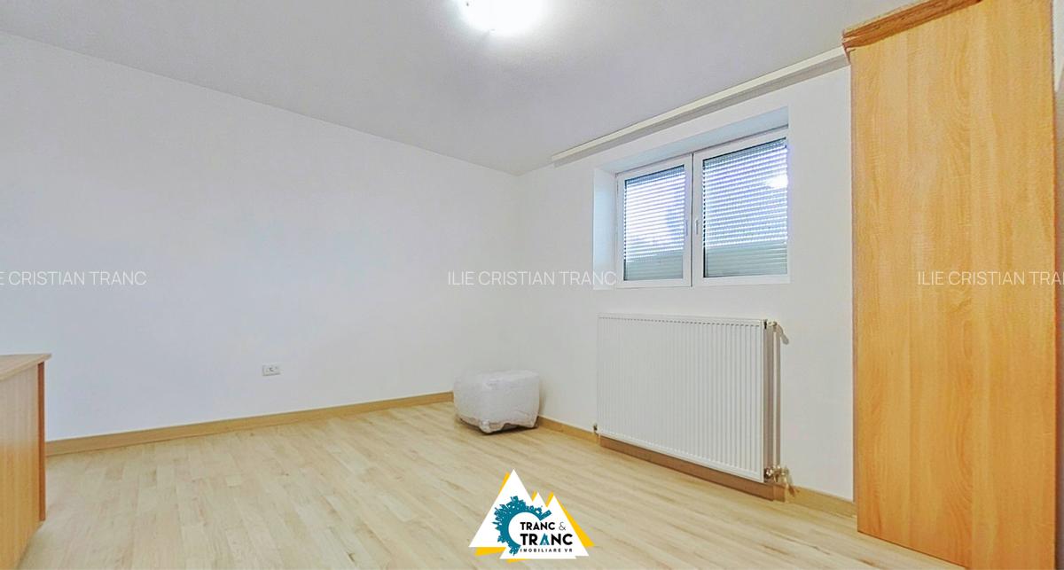 Casă cu 3 camere în Curtici - 2