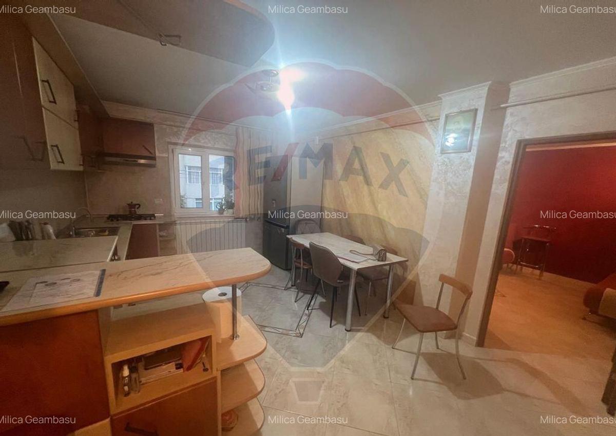 Apartament 3 camere strada Razboieni - 1