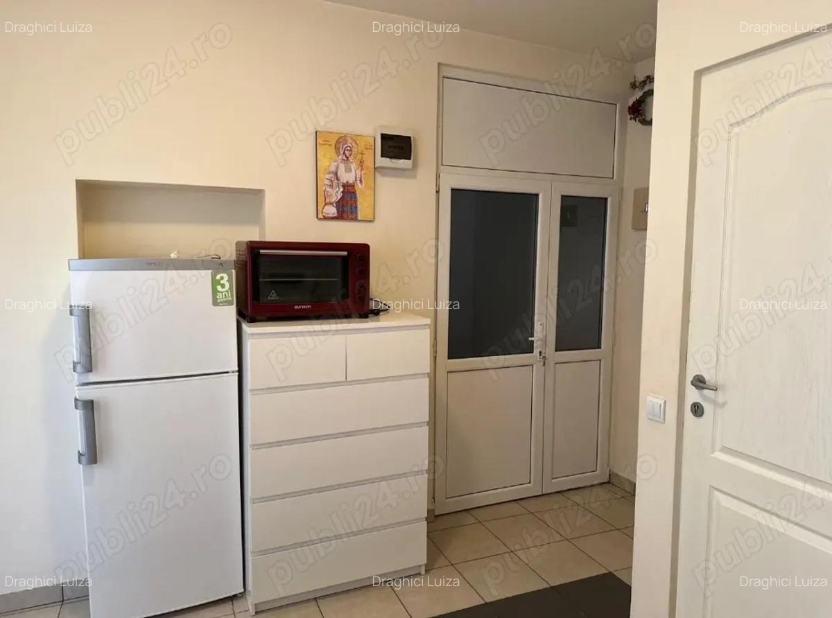 Inchiriez garsoniera zona Unirii 350 EUR - 2