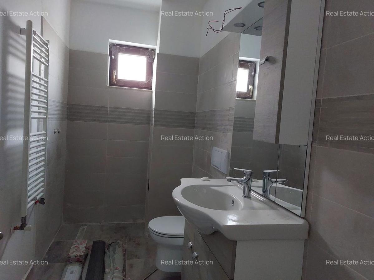 Imobil nou 2024  Piata Alba Iulia, PRIMUL CHIRIAS, ULTIMUL SPATIU DISONIBIL - 2