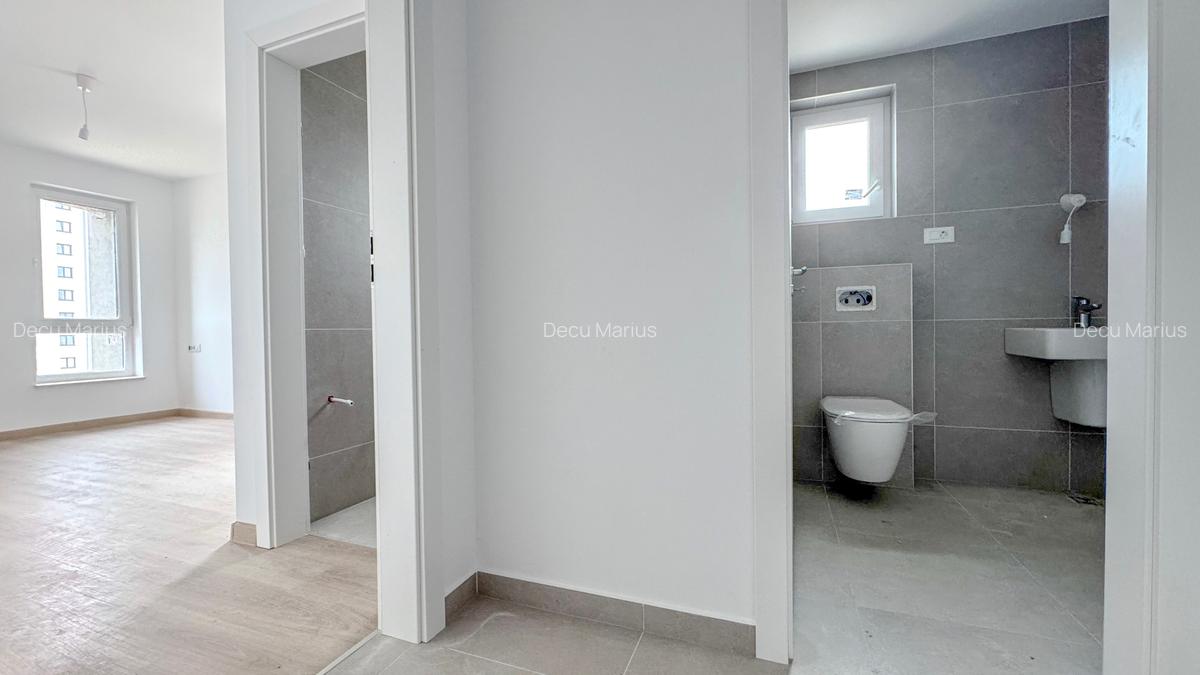 Apartament cu 3 camere decomandat în Tractorul - 14