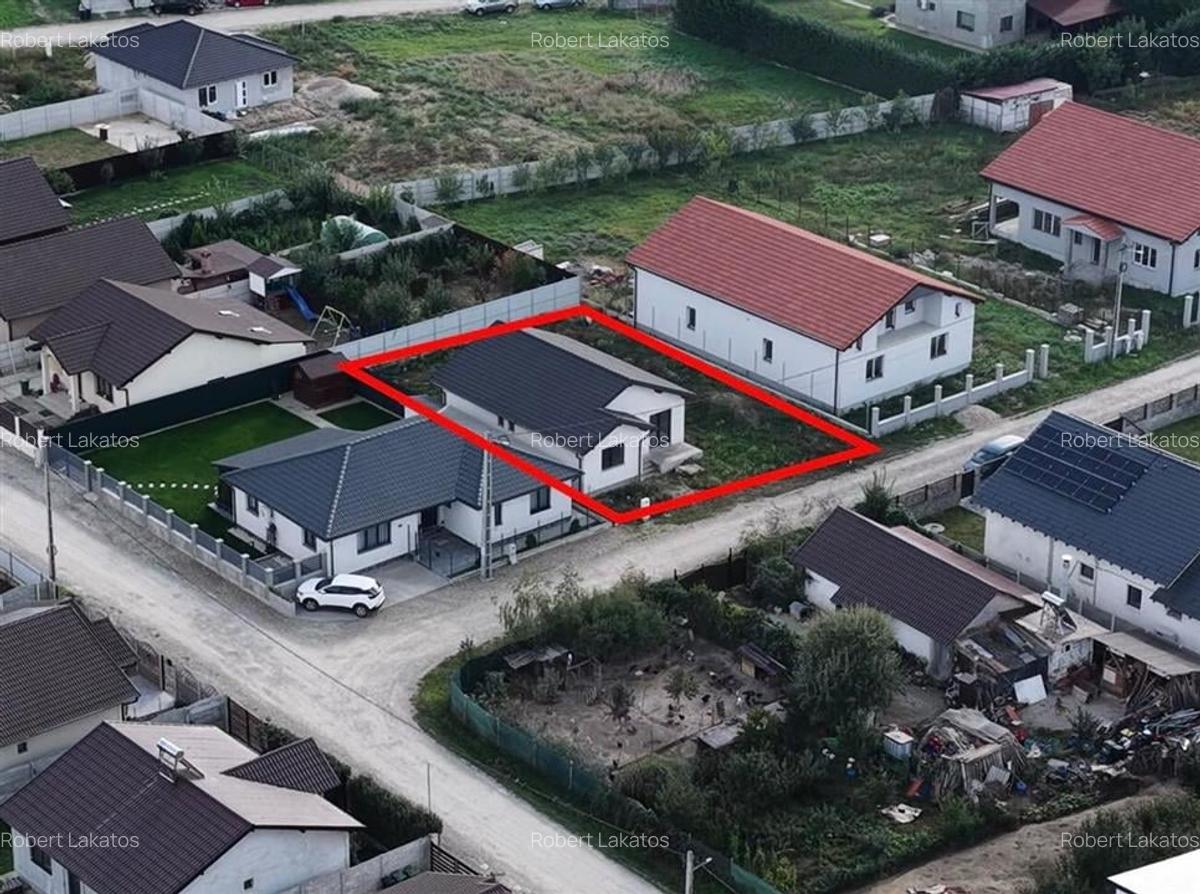 Reco Casa Osorhei in cartierul nou de case - 10