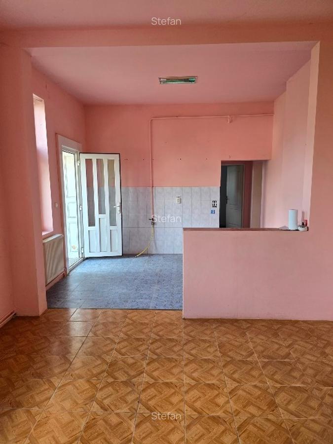 Proprietar vand casa zona centra - 6