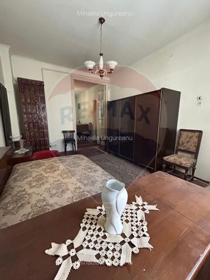 Casa / Vila cu 6 camere de vanzare in zona Dacia - 11