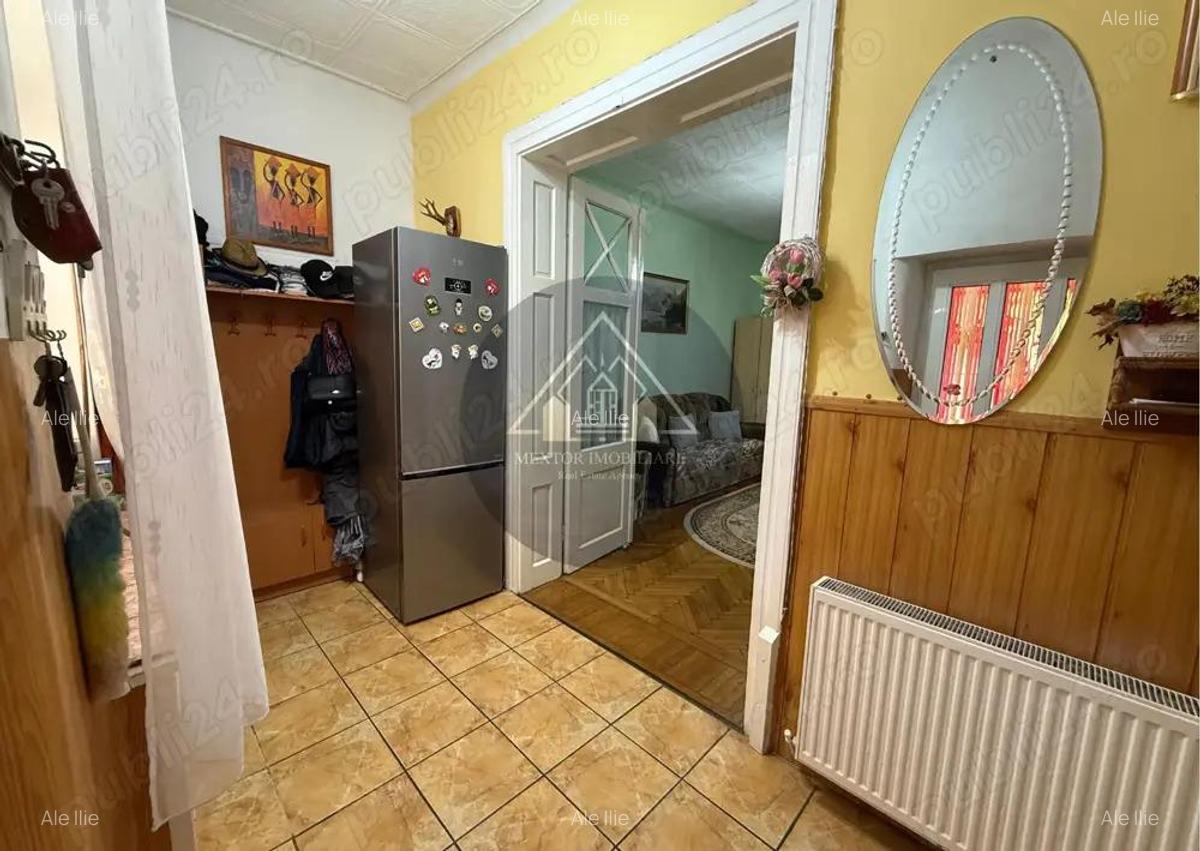 Apartament la casa, Medias - 2
