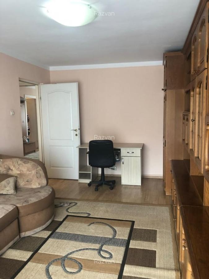 Apartament 3 camere decomandat, cartier Manastur - 1
