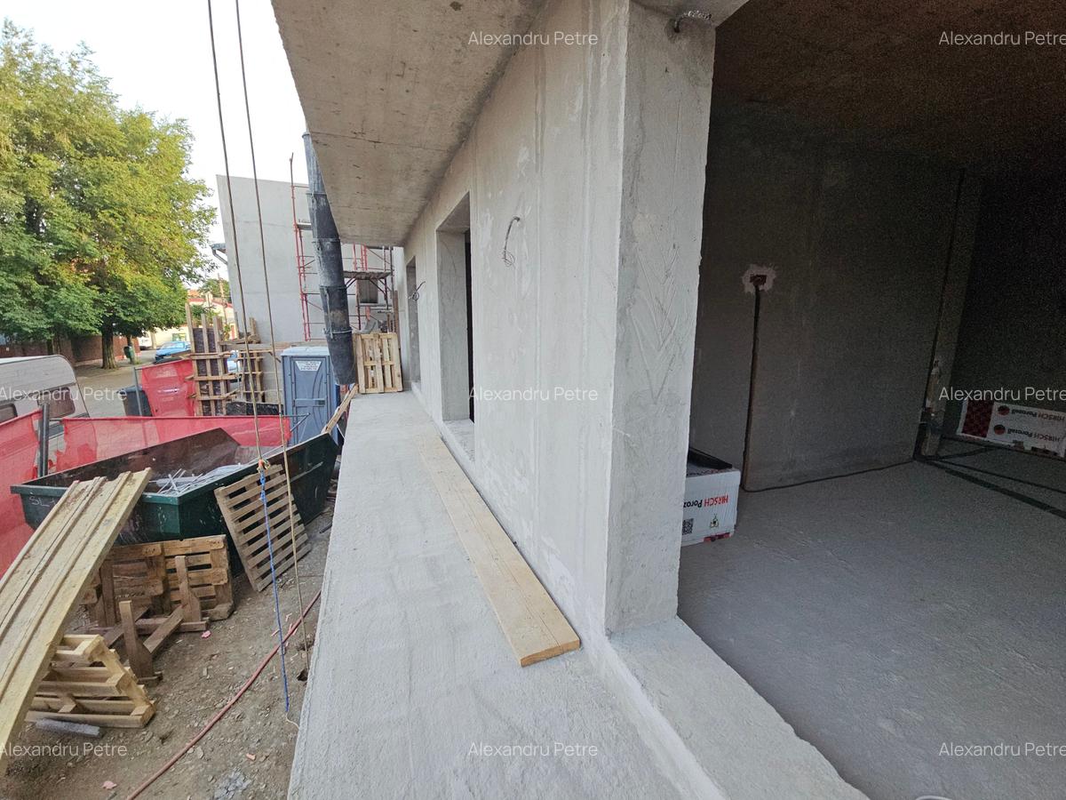 3 camere parter | 110 mp utili | parcare subterana 25 mp | Regie | Comision 0 - 18