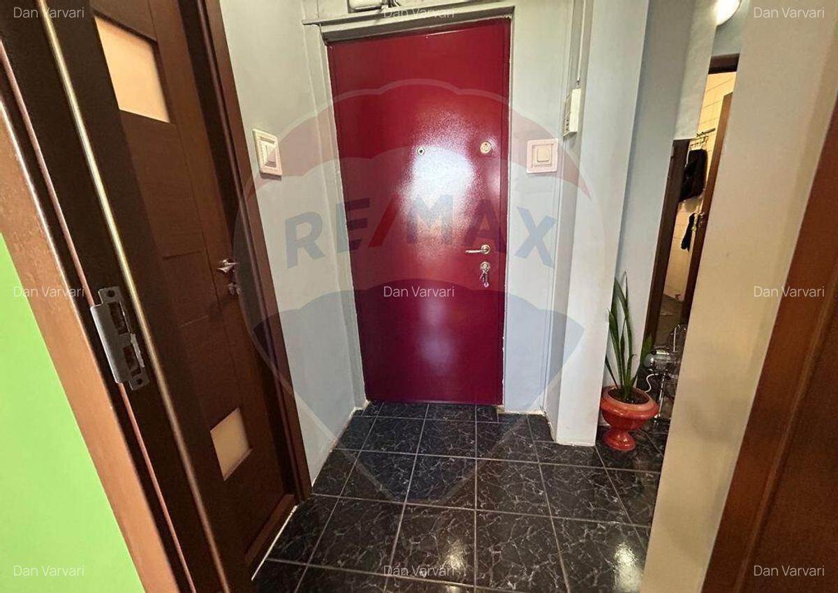 Apartament 3 camere in zona Central (zona OMV) Salonta - 4