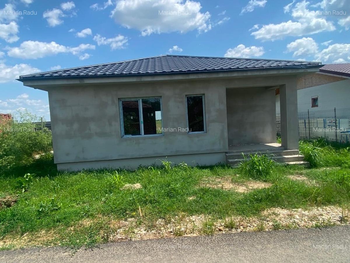 Casă individuală 3 camere plus tereasa zona sintesti - 2