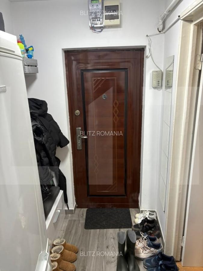 Apartament 2 camere, semidecomandat, etaj 8/10 – 5 minute de metrou Lujerului - 9