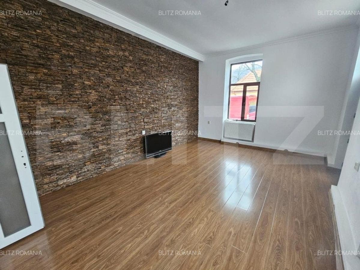 Casa de vanzare in centru orasului - 10