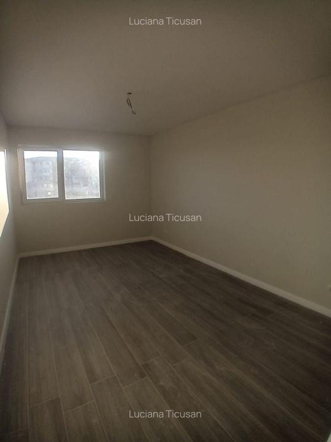 Apartament cu 2 camere decomandat în Apărătorii Patriei - 3