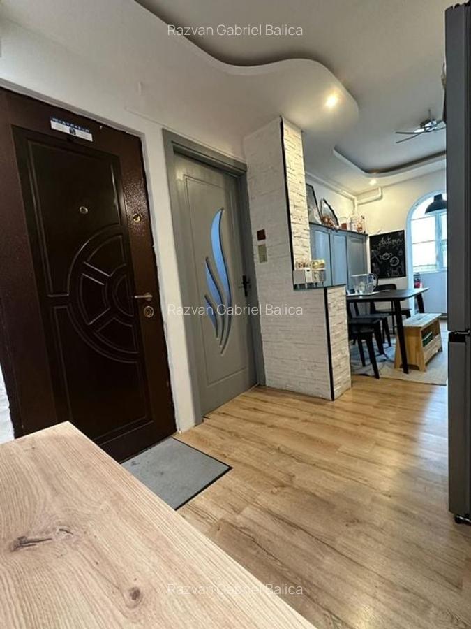Apartament cu 3 camere decomandat, mobilat în Aradului - 12