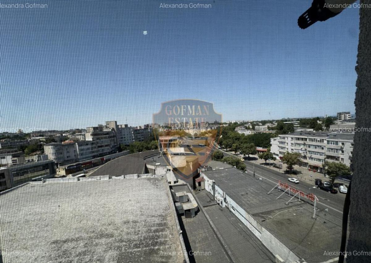 2 camere et 6/10, decomandat, Tomis Nord Bd Tomis col? cu S - 7