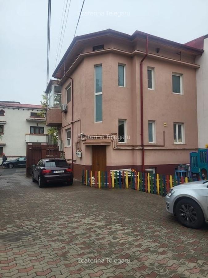 Casa care functioneza ca si gradinita in moment, zona centrala, Matei Voievod - 4