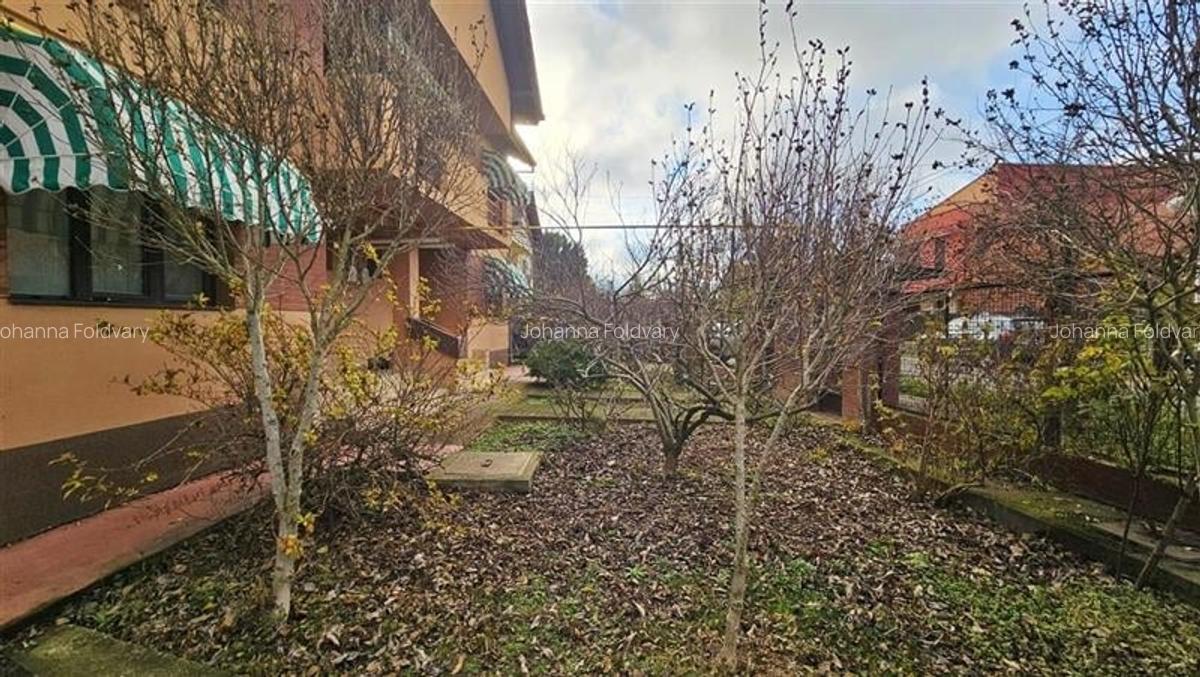 Casă cu 8 camere în Central - 24