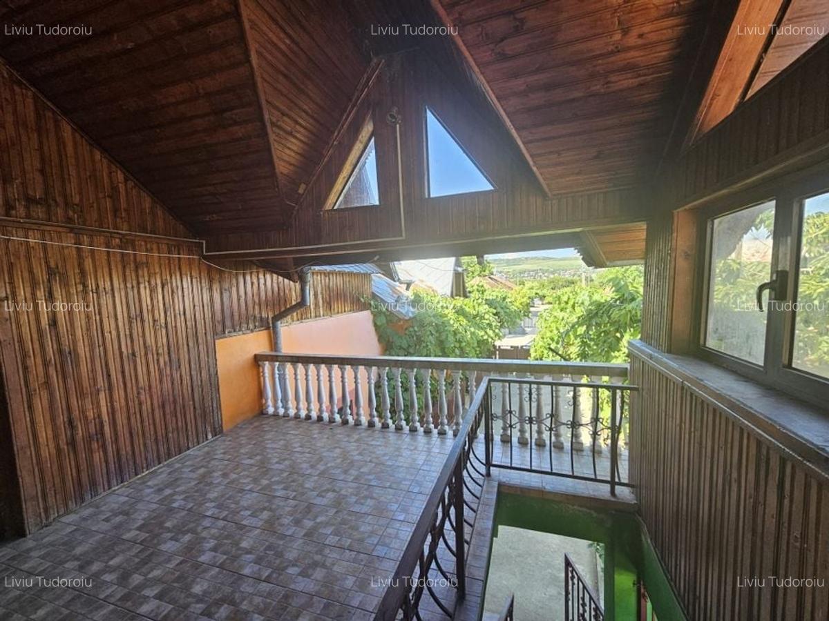 Casă de vânzare în Golești – locație excelentă lângă muzeu - 5