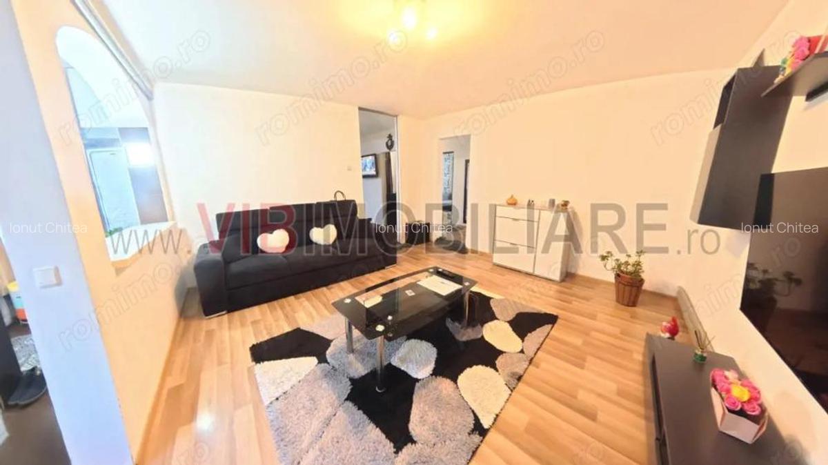 Comuna 1 Decembrie - apartament 4 camere renovat - 2