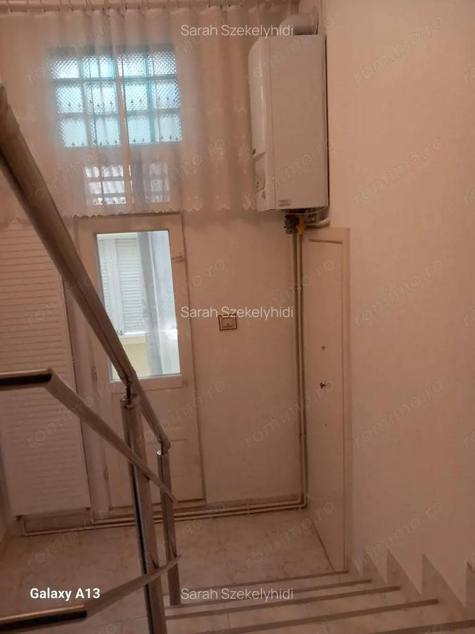 BRASADAS vinde casa 2 cam cu etaj 6 ari zona Bercu Rosu. - 6