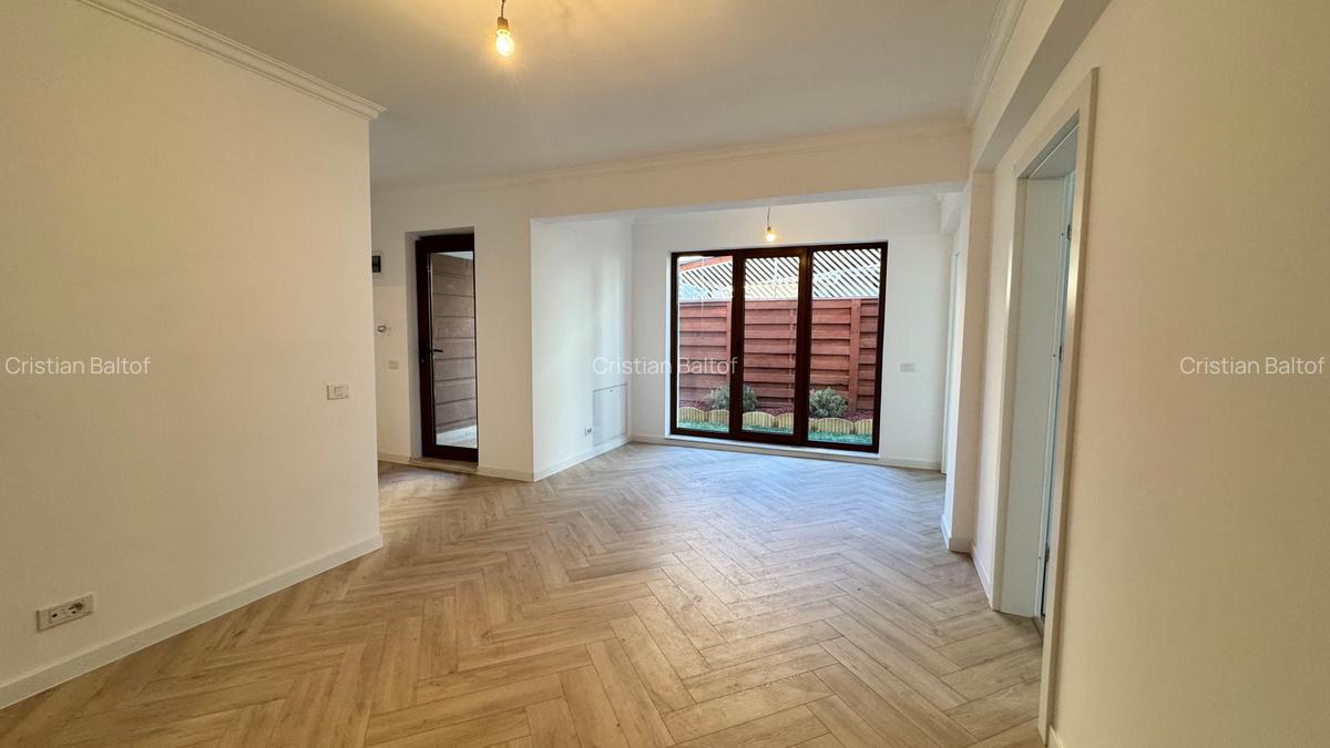 Apartament cu 3 camere semidecomandat în Bucureștii Noi - 8