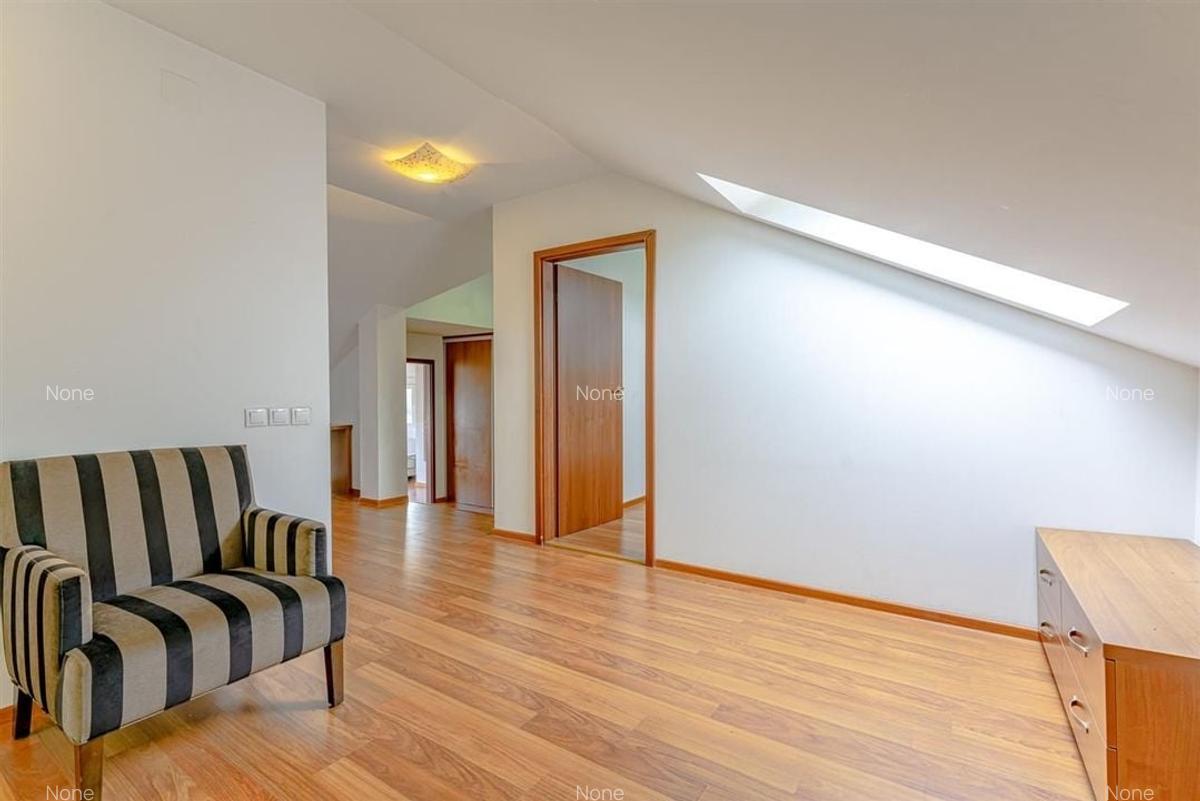 Duplex 3 Camere – 132 mp, Brașovul Vechi, Strada Avram Iancu - 13