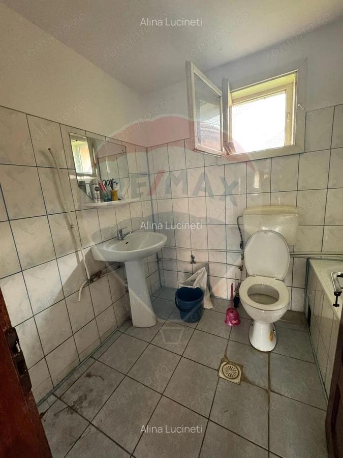 Casa / Vila cu 4 camere de vanzare - 7