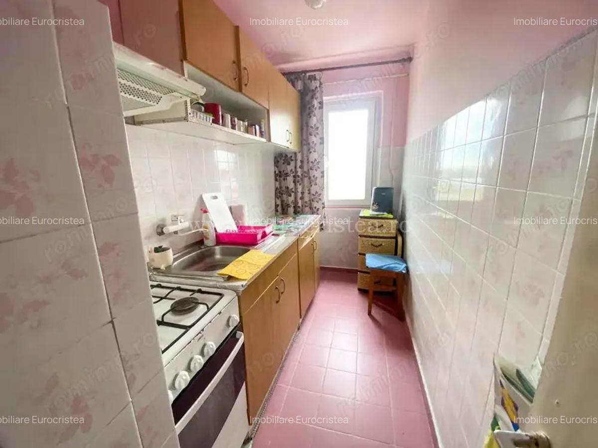 Apartament 2 camere de vanzare in Mangalia , 450 m de plaja - 1