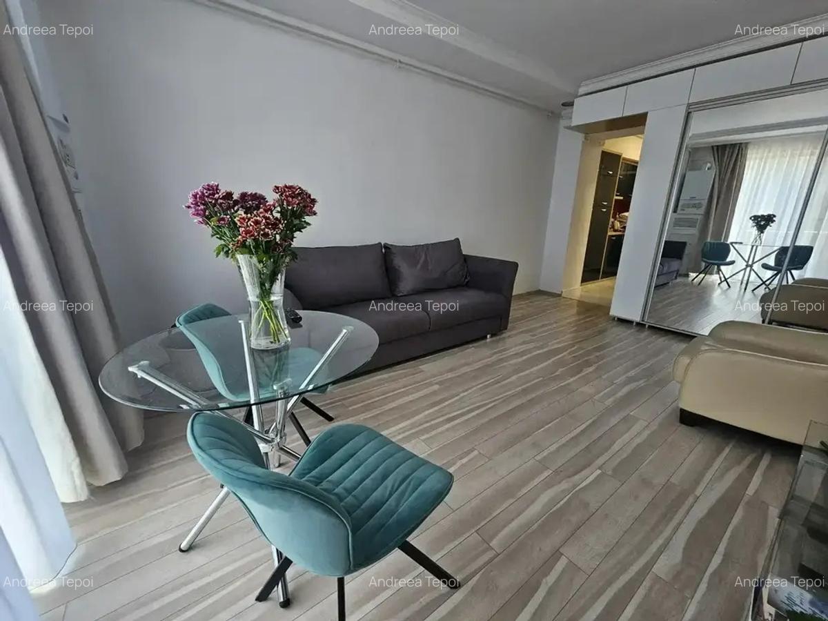 Studio / Piscina / Padurea Baneasa / Iancu Nicolae - 5