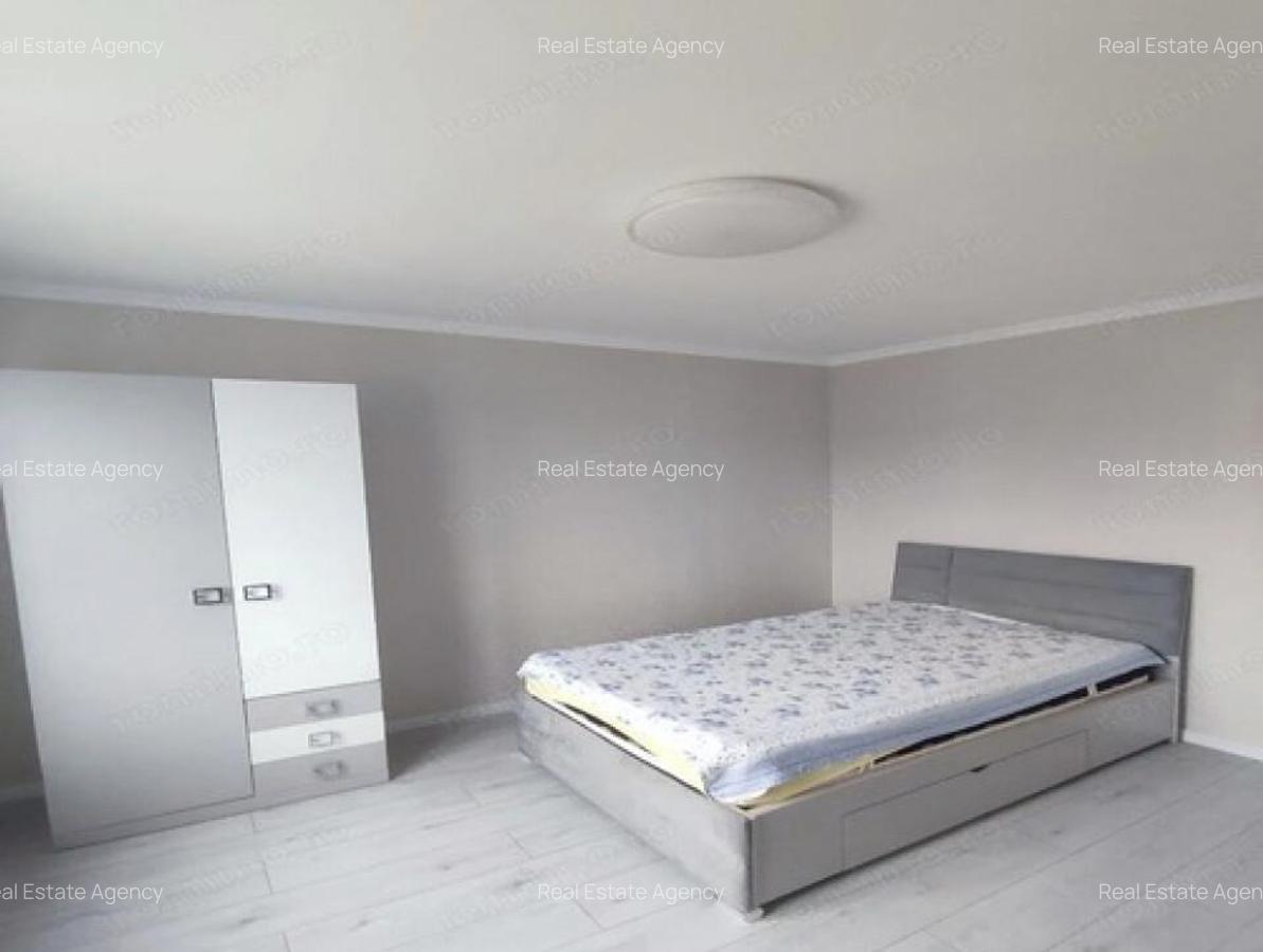 2 camere in zona Soarelui - 1