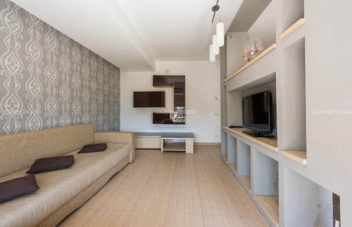 Inchiriere Apartament 2 camere spatios pe malul marii - 9