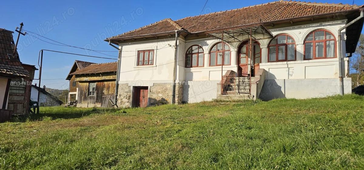 Vand Casa cu teren - 1