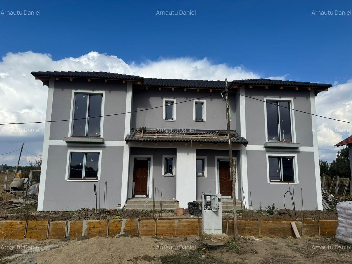 Duplex 4 camere | 2 băi | Toate utilitățile | Moșnița - 1