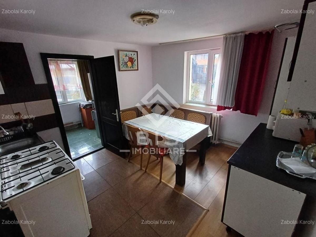 Casa 5 camere, D+P+1,  Zona Nord - 3