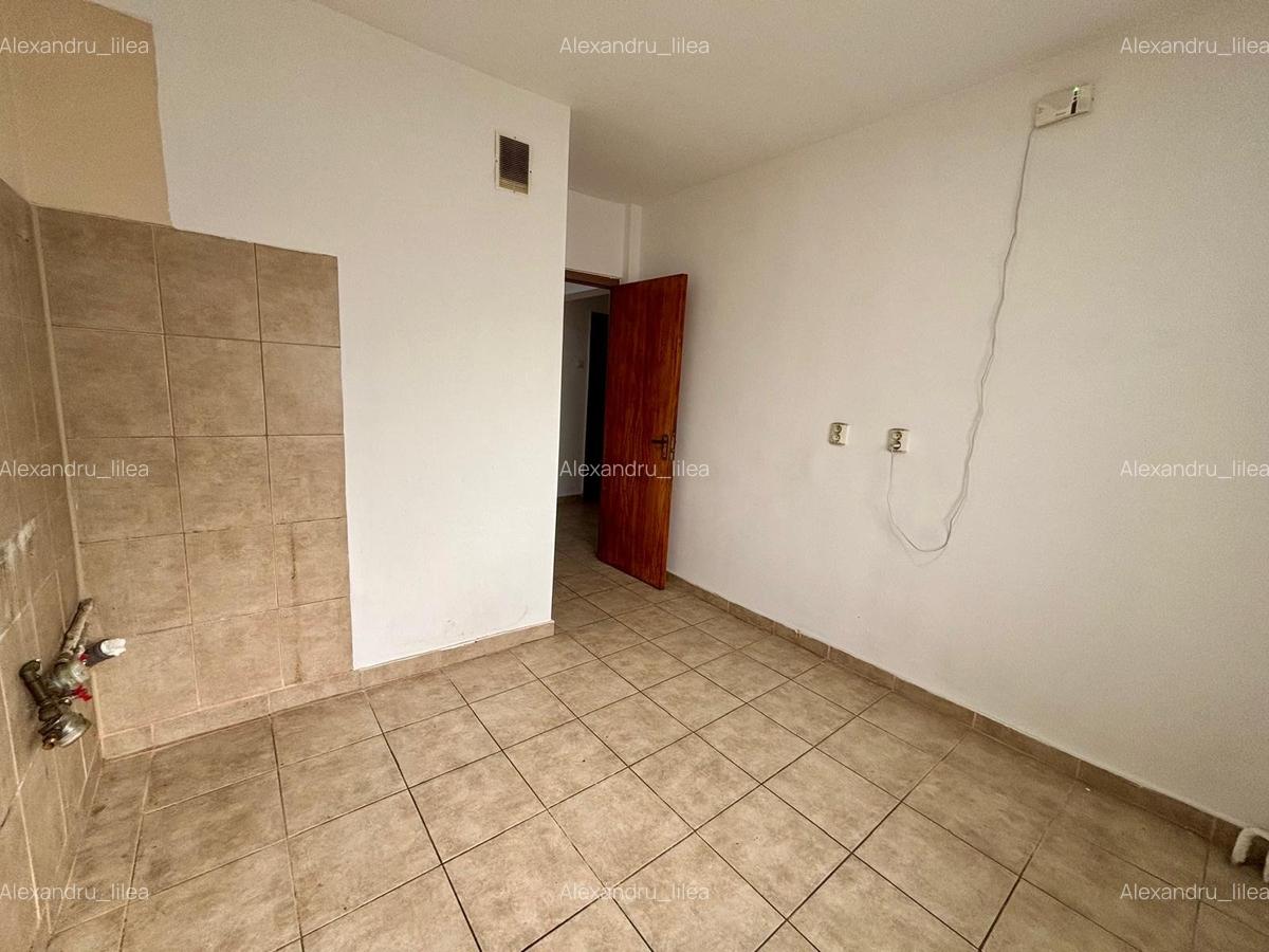 Apartament de vanzare 3 camere, Diham, B.Chisinau, Cernauti - 2