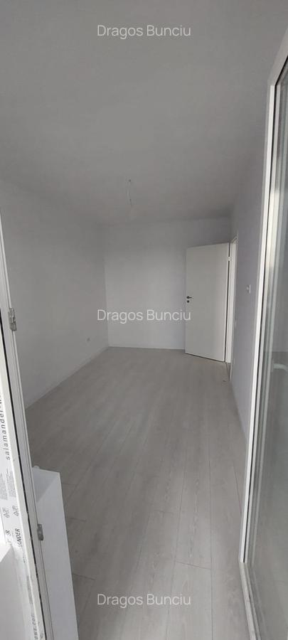 Apartament cu 2 camere decomandat în Apărătorii Patriei - 6