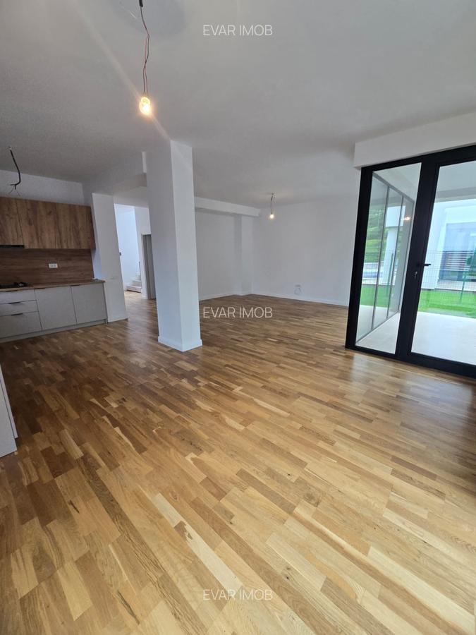 Vila individuala cu piscina-Pipera-Voluntari-garaj propriu-290 mp-COMISION 0% - 10