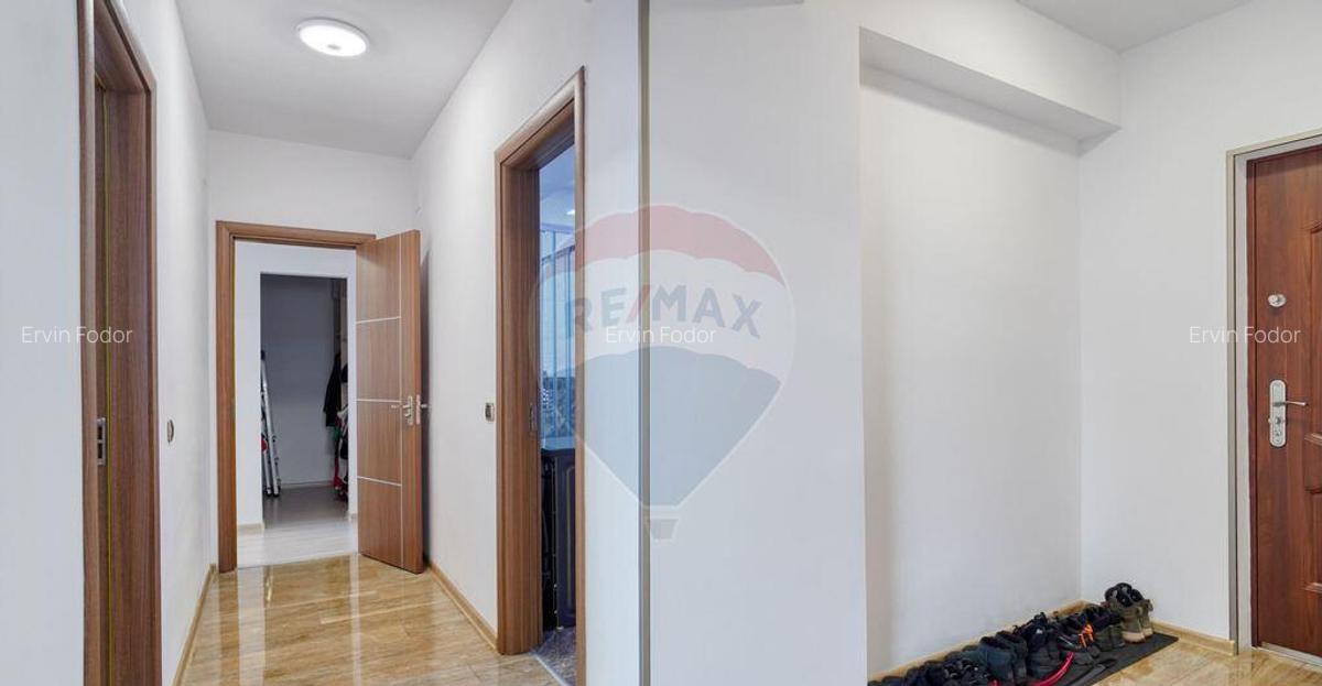 Apartament cu 3 camere de vanzare in Isaran Tractorul - 18