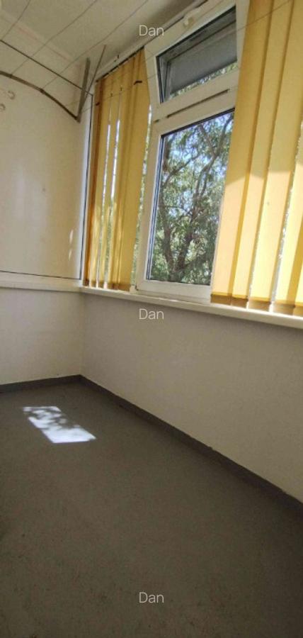 Apartament 3 camere; etaj 1; micro 11 - 2