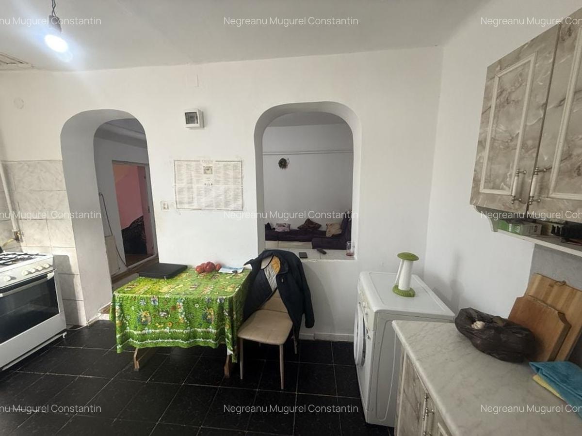 Apartament 2 cam in Vila etaj 1 + pod + curte 34 mp Campina - 7