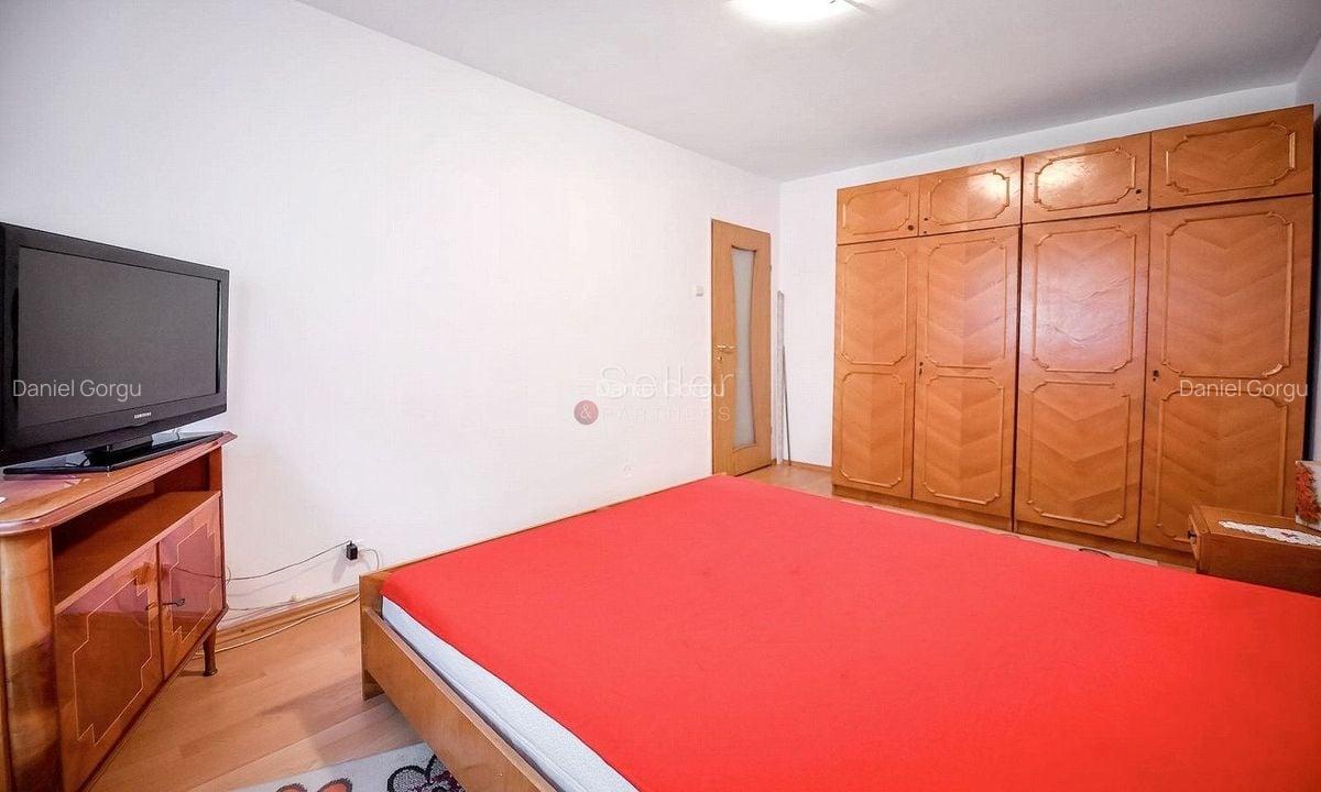Apartament cu 2 camere decomandat, mobilat în Calea București - 9