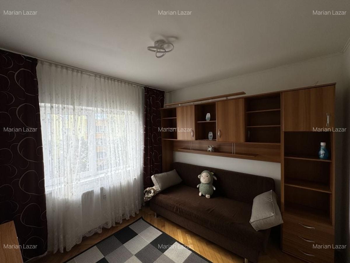 Apartament cu 4 camere de vânzare - Zona 100, Micălaca - 15
